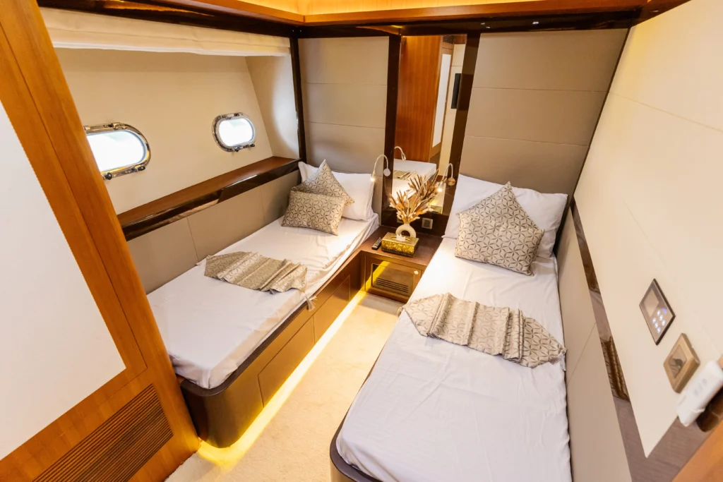 Yacht Gallery Image